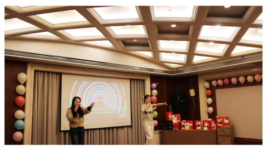 勇毅進(jìn)取，順風(fēng)飛揚(yáng) | 2023年 藍(lán)鵬測控年會(huì)  開場舞 黑桃A